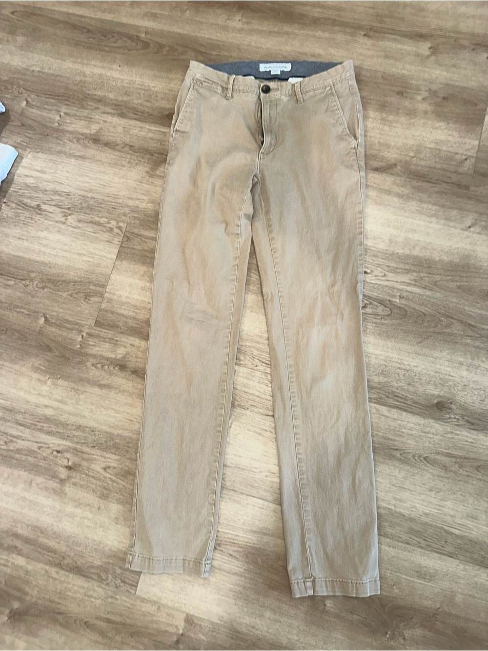 Amazon Essentials Men's Khaki Chino Pants - Light Tan